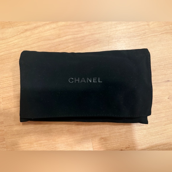 CHANEL 19 Pink Quilted Zip Around Wallet with Gold Logo- authentic! Like new! - Picture 11 of 11